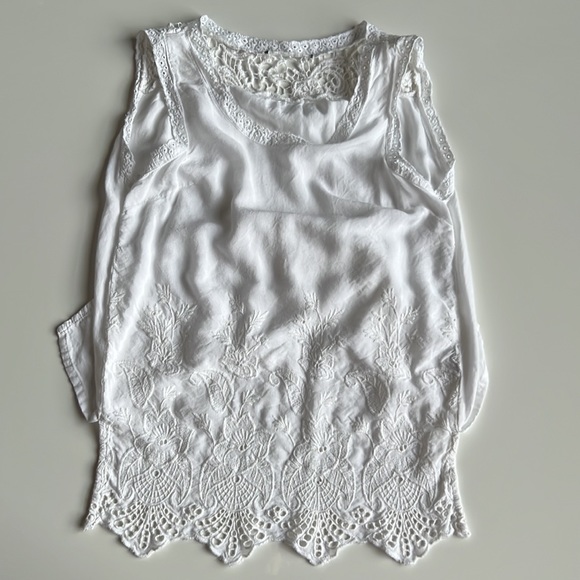 Bundle 2 embroidered lace, floral-lace detailing, sleeveless tops white - Picture 10 of 16